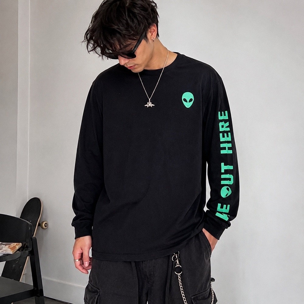 Eighty Eight Alien Graphic Long Sleeve Tee Black Streetwear Loose Fit Large